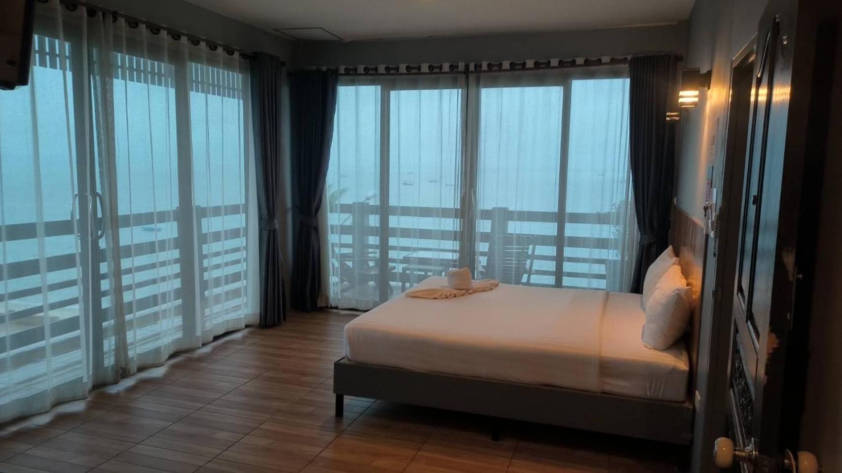 Zea Zide Hotel Prachuap Khiri Khan Exterior photo